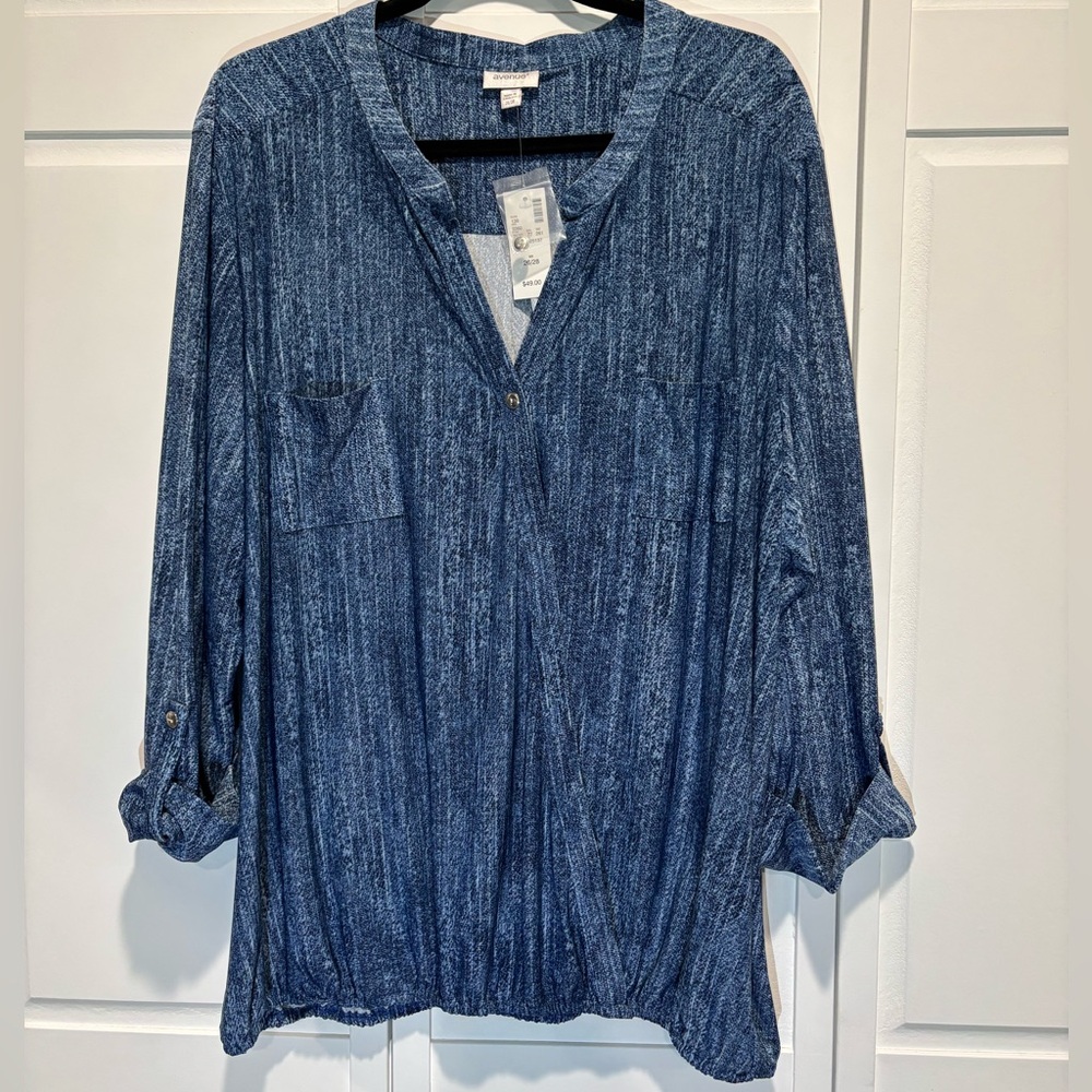 Avenue Women's Blue Top